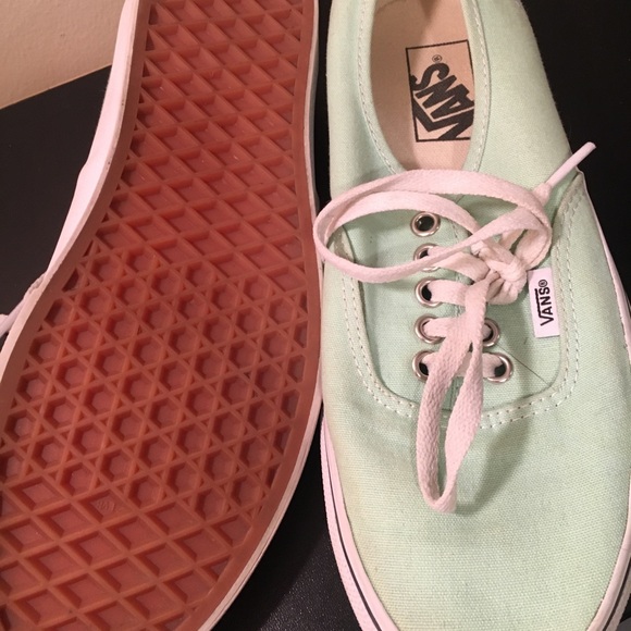 Mint Authentic Vans - Picture 2 of 2